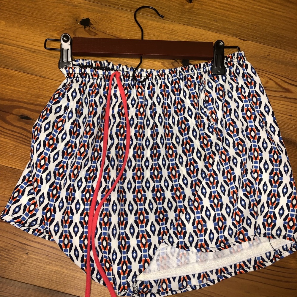 Patterns draw string shorts